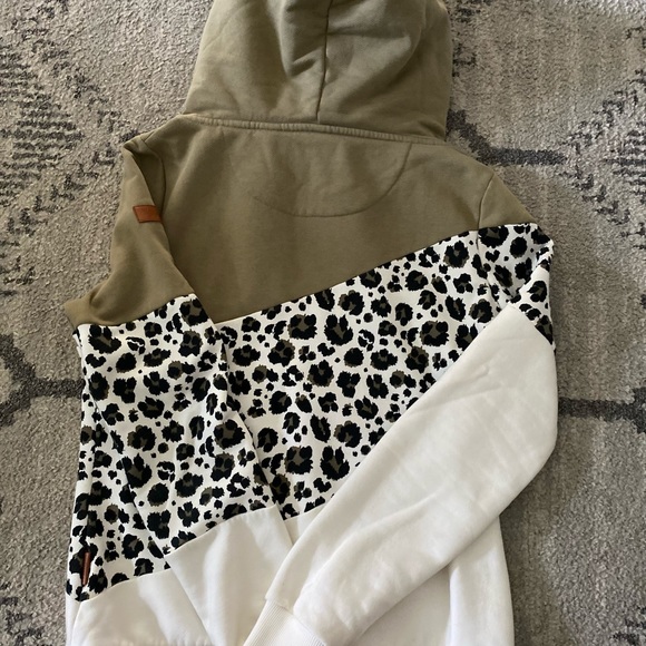 Excellent condition Wanakome hoodie! - Picture 4 of 4